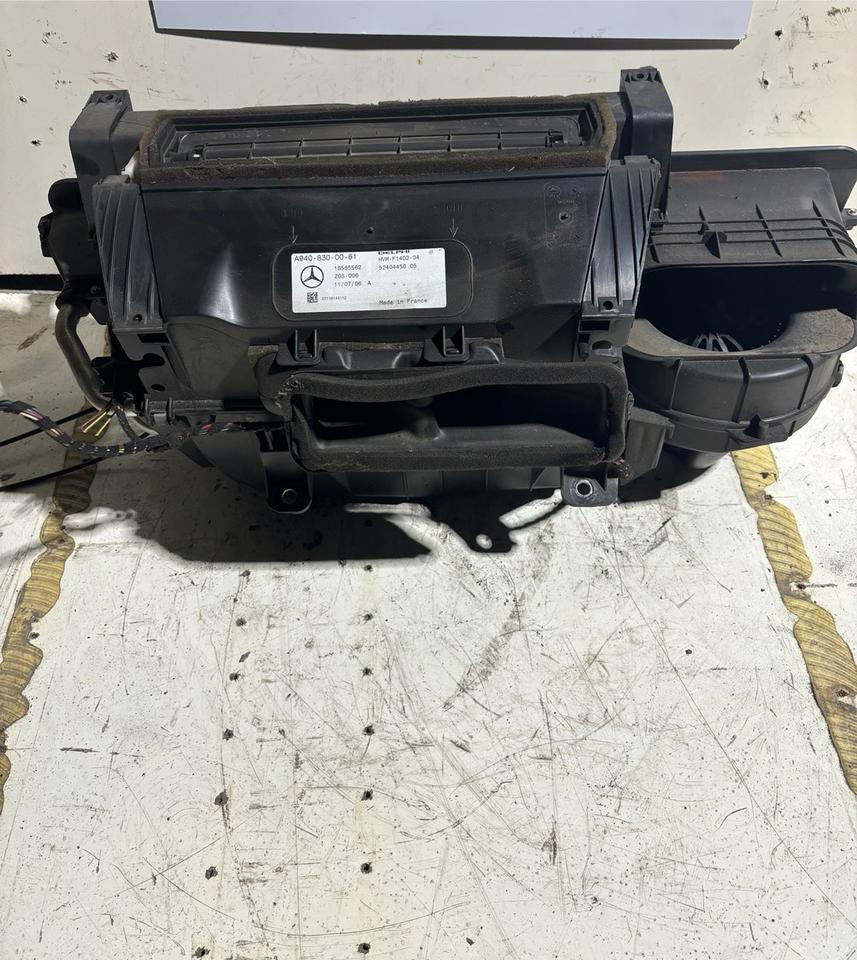 Mercedes Atego 2 Heizungskasten/Klimakasten A9408300061 - Ventilátor - Teherautó: 2 kép. Mercedes Atego 2 Heizungskasten/Klimakasten A9408300061 - Ventilátor - Teherautó: 2 kép.