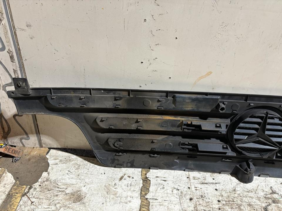 Mercedes Atego 2 Kühlergrill A9738880023 - Rács - Teherautó: 2 kép. Mercedes Atego 2 Kühlergrill A9738880023 - Rács - Teherautó: 2 kép.