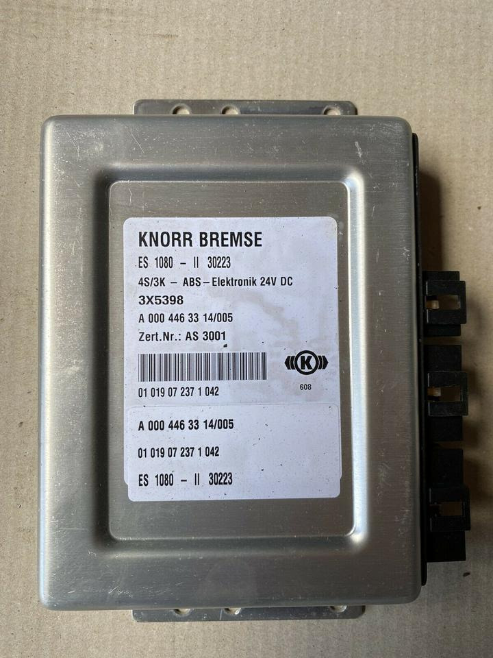 Mercedes Atego KNORR BREMSE ABS Steuergerät A 000 446 33 14 - ECU - Teherautó: 5 kép. Mercedes Atego KNORR BREMSE ABS Steuergerät A 000 446 33 14 - ECU - Teherautó: 5 kép.