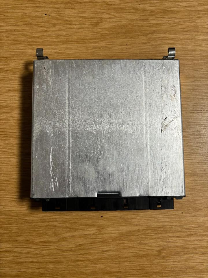 Mercedes Atego VDO Elektronik FMR Steuergerät A0004464502 - ECU - Teherautó: 2 kép. Mercedes Atego VDO Elektronik FMR Steuergerät A0004464502 - ECU - Teherautó: 2 kép.