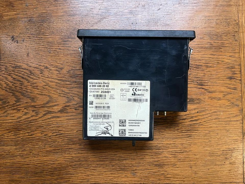 Mercedes-Benz Actros MP4 Tachograph FLEETBOARD A0004462060 - Tachográf - Teherautó: 3 kép. Mercedes-Benz Actros MP4 Tachograph FLEETBOARD A0004462060 - Tachográf - Teherautó: 3 kép.