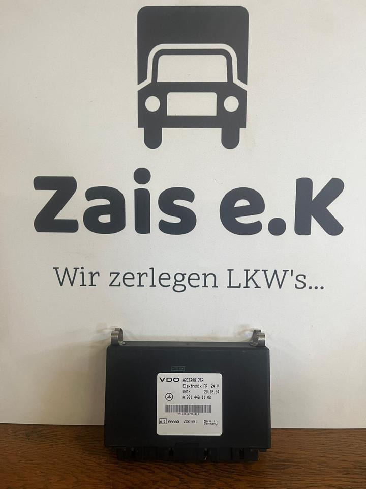 Mercedes-Benz VDO Elektronik FR Steuergerät A0014461102 - ECU - Teherautó: 1 kép. Mercedes-Benz VDO Elektronik FR Steuergerät A0014461102 - ECU - Teherautó: 1 kép.