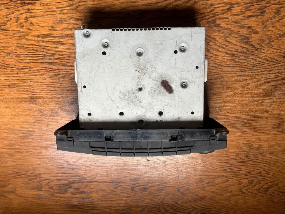 Fülke és belső tér - Teherautó Mercedes Sprinter CD Radio 12V A9068200486: 7 kép.
