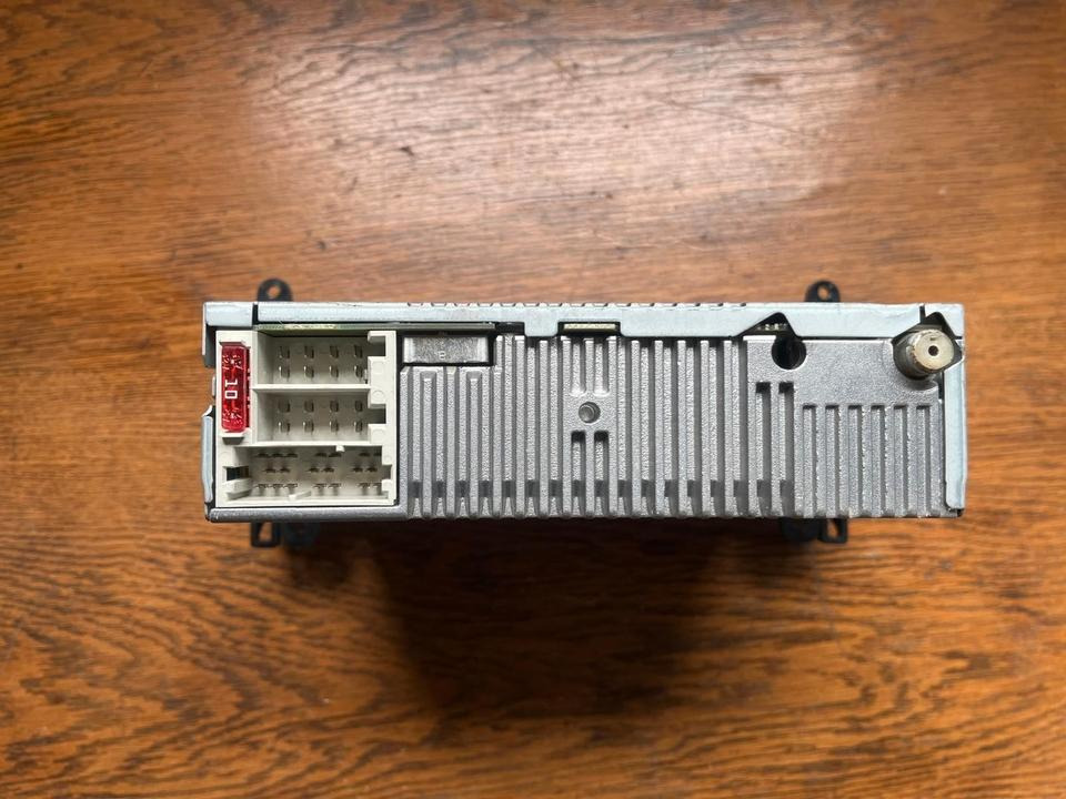 Mercedes Sprinter CD Radio 12V A9068200886 - Fülke és belső tér - Teherautó: 5 kép. Mercedes Sprinter CD Radio 12V A9068200886 - Fülke és belső tér - Teherautó: 5 kép.