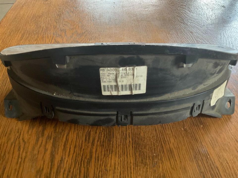 Mercedes Sprinter Kombiinstrument Tacho A0004468321 - Tachográf - Teherautó: 3 kép. Mercedes Sprinter Kombiinstrument Tacho A0004468321 - Tachográf - Teherautó: 3 kép.