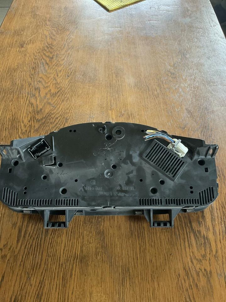 Mercedes Sprinter Tacho Kombiinstrument A0004467121 - Tachográf - Teherautó: 3 kép. Mercedes Sprinter Tacho Kombiinstrument A0004467121 - Tachográf - Teherautó: 3 kép.