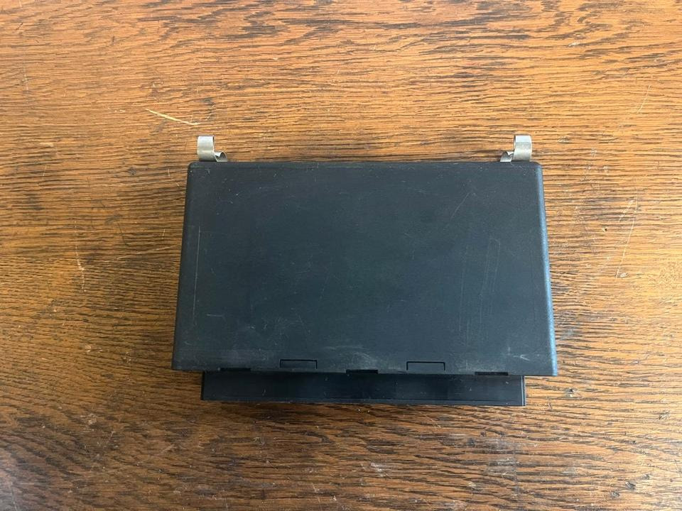 Mercedes VDO Elektronik FR Steuergerät A0014467002 - ECU: 5 kép. Mercedes VDO Elektronik FR Steuergerät A0014467002 - ECU: 5 kép.