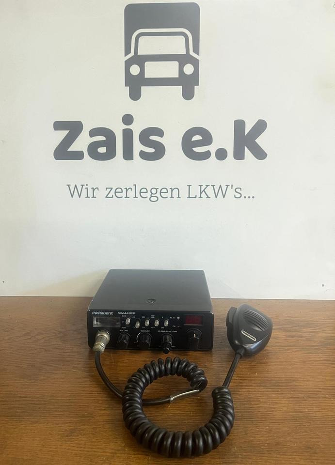 President Walker Funkgerät 34540 - Navigációs rendszer - Teherautó: 1 kép. President Walker Funkgerät 34540 - Navigációs rendszer - Teherautó: 1 kép.
