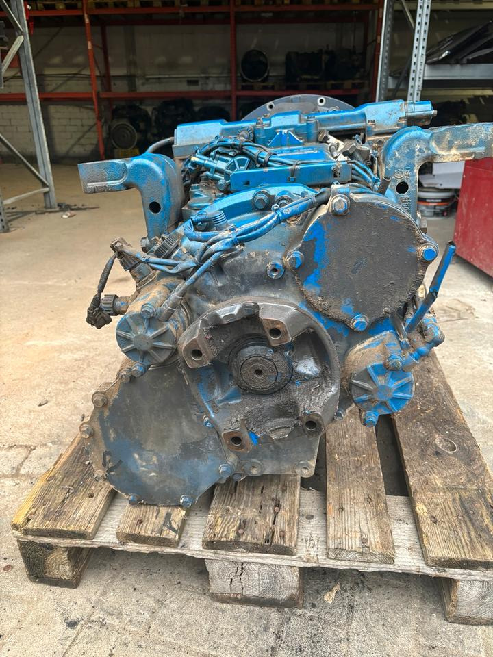 SCANIA 420 GRS 900 halbautomatik getriebe - Erőátvitel - Teherautó: 5 kép. SCANIA 420 GRS 900 halbautomatik getriebe - Erőátvitel - Teherautó: 5 kép.