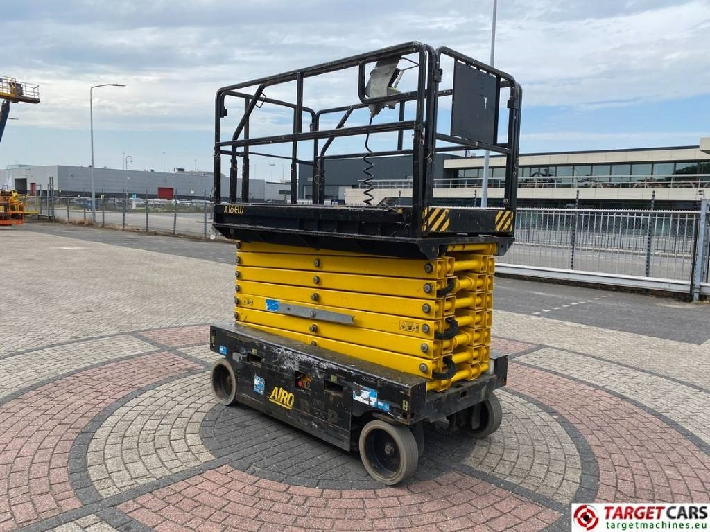 Airo X16EW Electric X16 EW Scissor Work Lift 1590cm - Ollós emelő: 2 kép. Airo X16EW Electric X16 EW Scissor Work Lift 1590cm - Ollós emelő: 2 kép.
