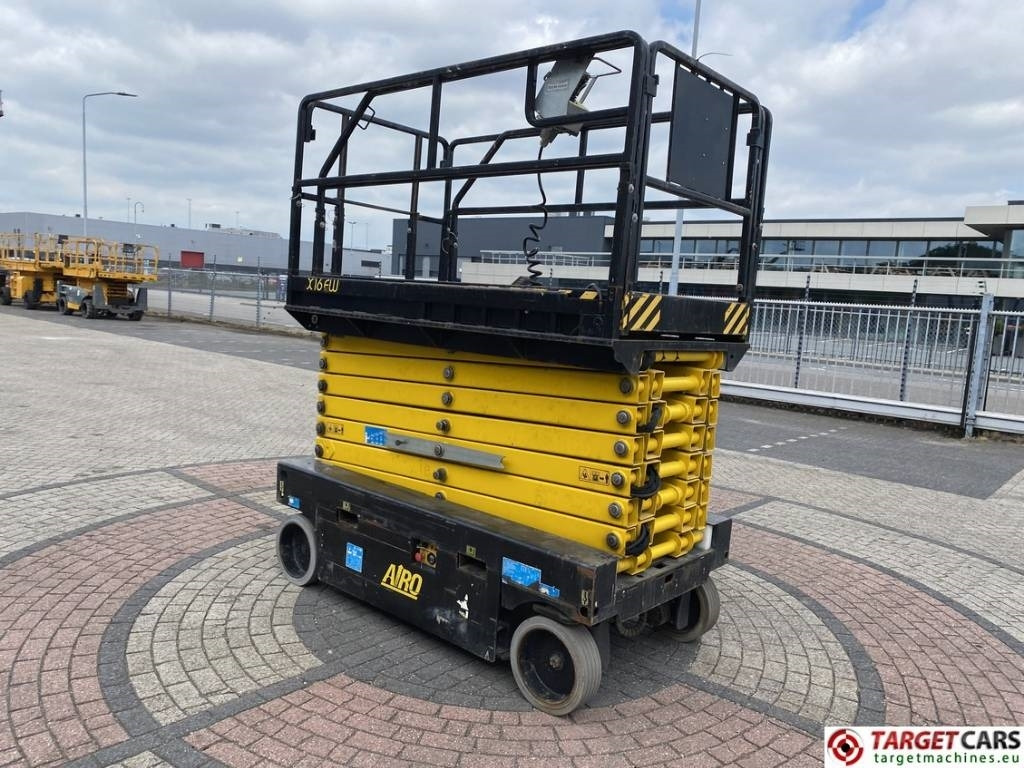 Airo X16EW Electric X16 EW Scissor Work Lift 1590cm - Ollós emelő: 2 kép. Airo X16EW Electric X16 EW Scissor Work Lift 1590cm - Ollós emelő: 2 kép.