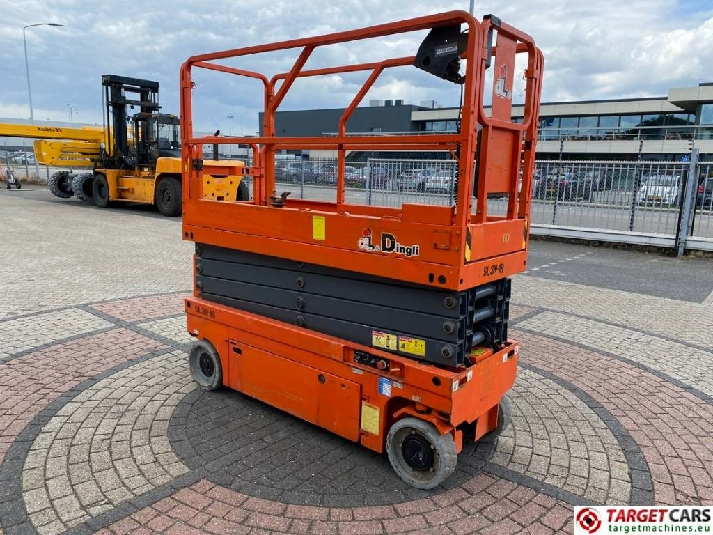 Dingli JCPT1008DC Electric Scissor Work Lift 1000cm - Ollós emelő: 2 kép. Dingli JCPT1008DC Electric Scissor Work Lift 1000cm - Ollós emelő: 2 kép.