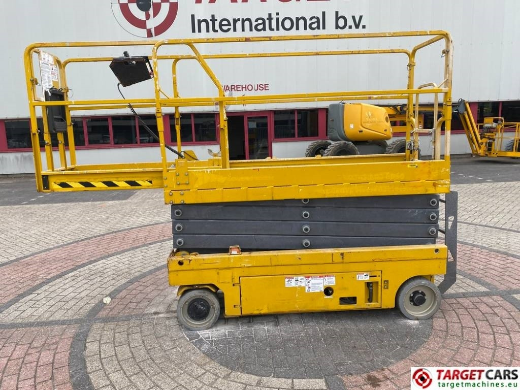 GMG 2632-ED Electric Scissor 2632ED Work Lift 983cm - Ollós emelő: 5 kép. GMG 2632-ED Electric Scissor 2632ED Work Lift 983cm - Ollós emelő: 5 kép.