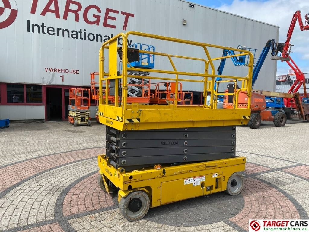 GMG 3346-ED Electric Scissor Work LIft 1200cm - Ollós emelő: 1 kép. GMG 3346-ED Electric Scissor Work LIft 1200cm - Ollós emelő: 1 kép.