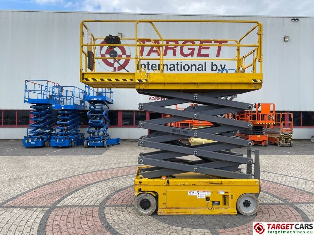 GMG 3346-ED Electric Scissor Work LIft 1200cm - Ollós emelő: 5 kép. GMG 3346-ED Electric Scissor Work LIft 1200cm - Ollós emelő: 5 kép.