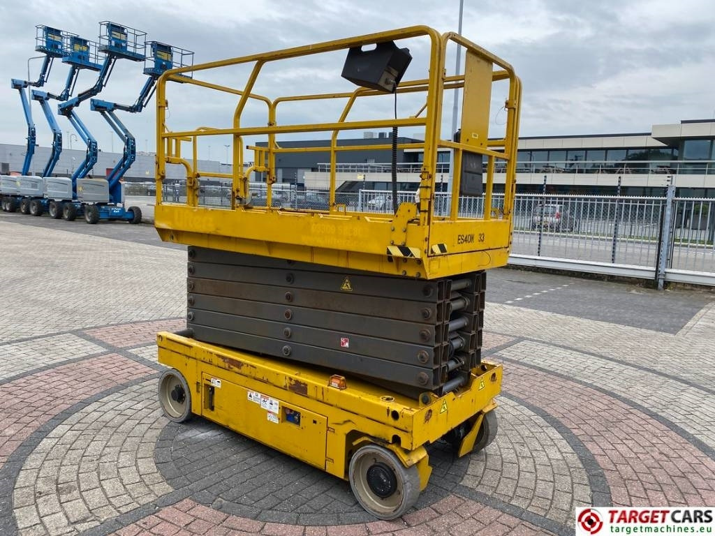 GMG 4046-ED Electric 4046ED Scissor Work Lift 1404cm - Ollós emelő: 2 kép. GMG 4046-ED Electric 4046ED Scissor Work Lift 1404cm - Ollós emelő: 2 kép.