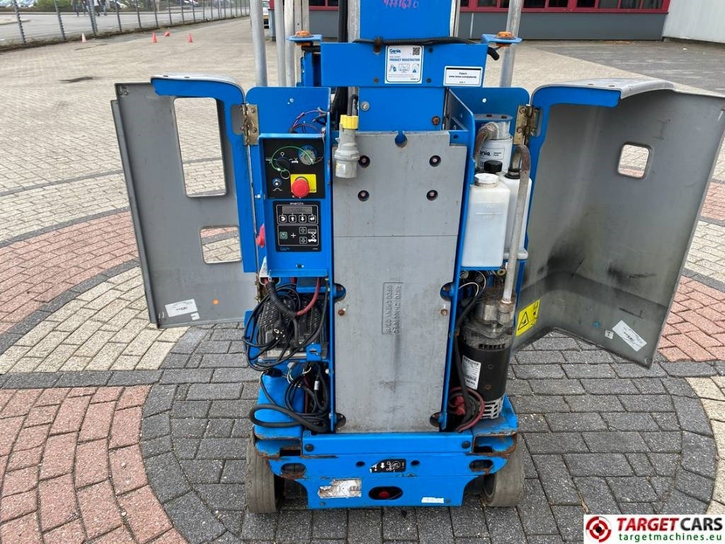 Oszlopos személyemelő Genie GR-20 RunAbout Electric Vertical Mast Lift 802cm: 15 kép.