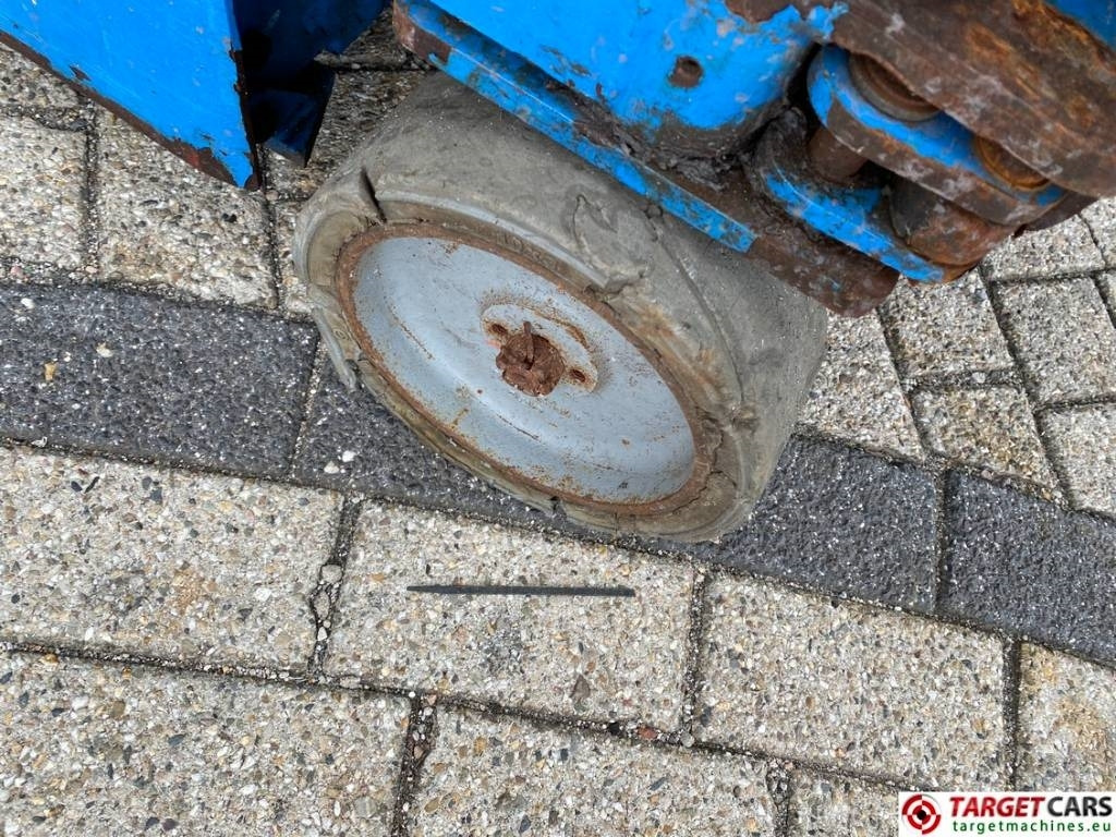Oszlopos személyemelő Genie GR-20 RunAbout Electric Vertical Mast Lift 802cm: 21 kép.