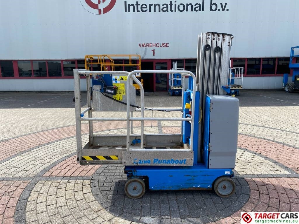 Oszlopos személyemelő Genie GR-20 RunAbout Electric Vertical Mast Lift 802cm: 5 kép.