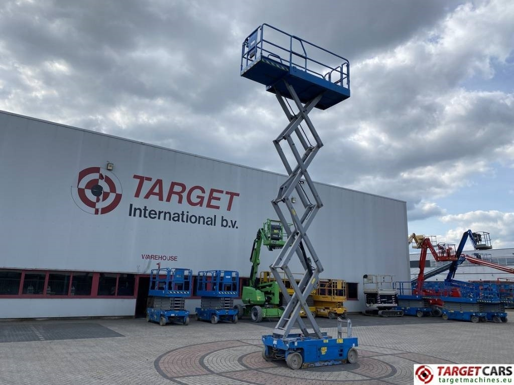 Ollós emelő Genie GS-2646 Electric GS2646 Scissor Work Lift 992cm: 6 kép.
