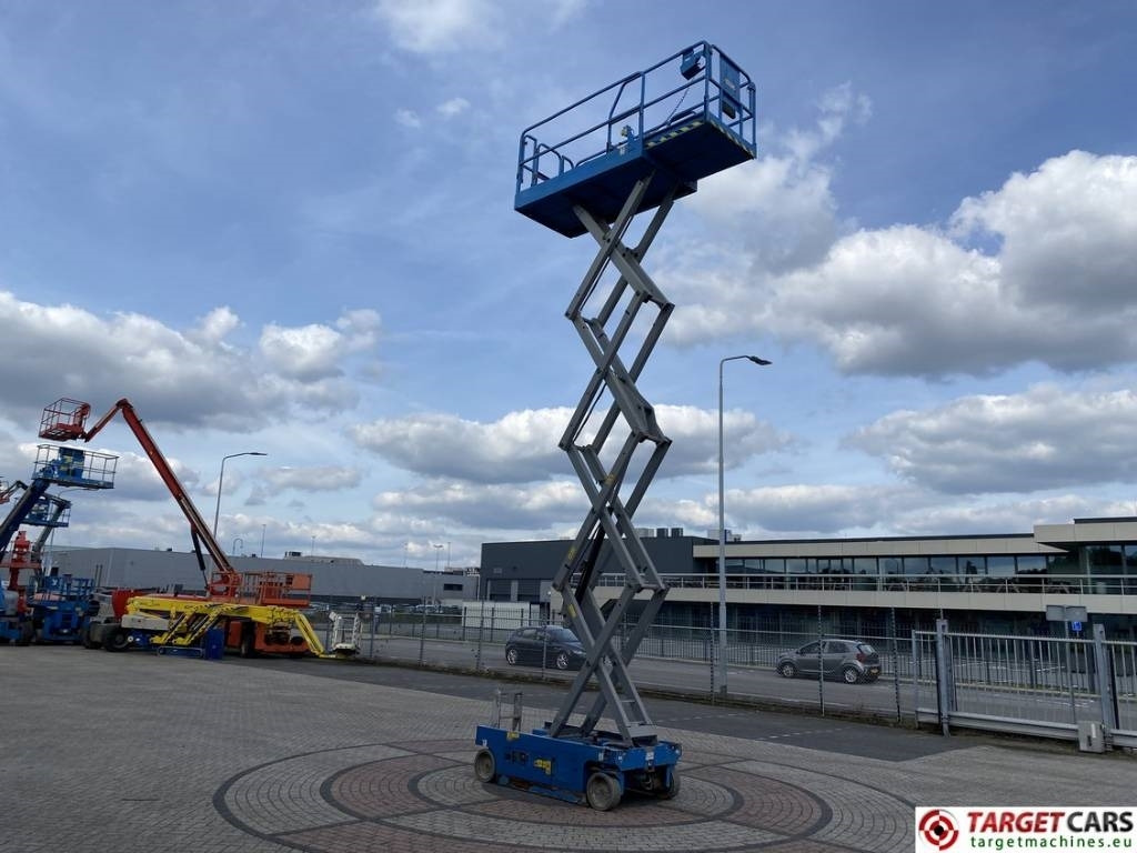 Ollós emelő Genie GS-2646 Electric GS2646 Scissor Work Lift 992cm: 7 kép.