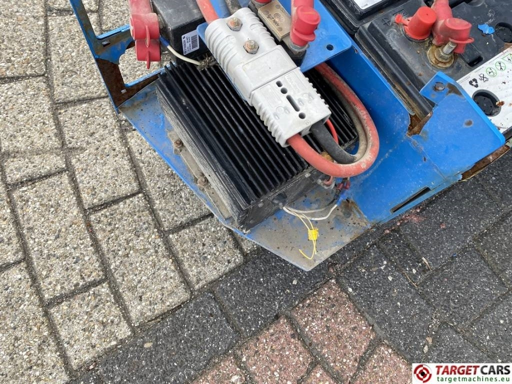 Ollós emelő Genie GS-2646 Electric GS2646 Scissor Work Lift 992cm: 14 kép.