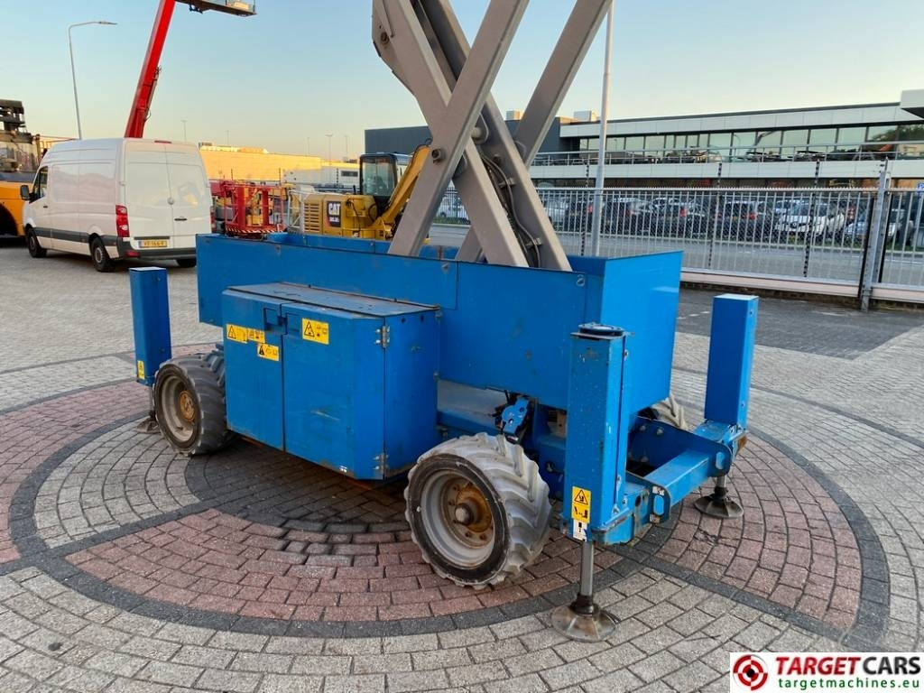 Ollós emelő Genie GS-4069 DC Electric GS4069 Scissor WorkLift 1412cm: 28 kép. Ollós emelő Genie GS-4069 DC Electric GS4069 Scissor WorkLift 1412cm: 28 kép.