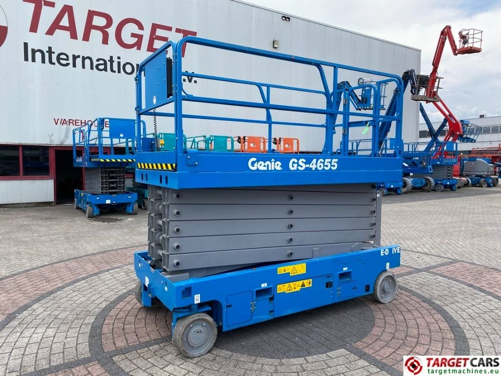 Genie GS-4655 Electric GS4655 Scissor Work Lift 1595cm - Ollós emelő: 1 kép. Genie GS-4655 Electric GS4655 Scissor Work Lift 1595cm - Ollós emelő: 1 kép.
