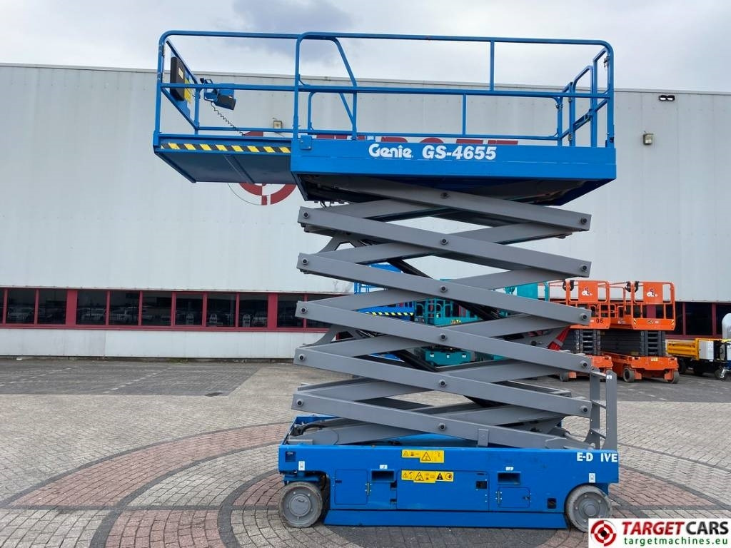 Genie GS-4655 Electric GS4655 Scissor Work Lift 1595cm - Ollós emelő: 5 kép. Genie GS-4655 Electric GS4655 Scissor Work Lift 1595cm - Ollós emelő: 5 kép.