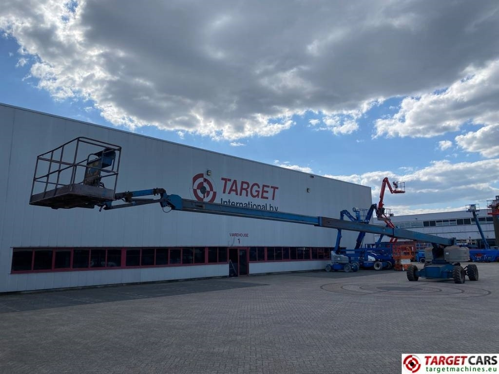 Teleszkópos emelő Genie S-85 Telescopic 4x4 Diesel Boom Work Lift 2790cm: 20 kép.