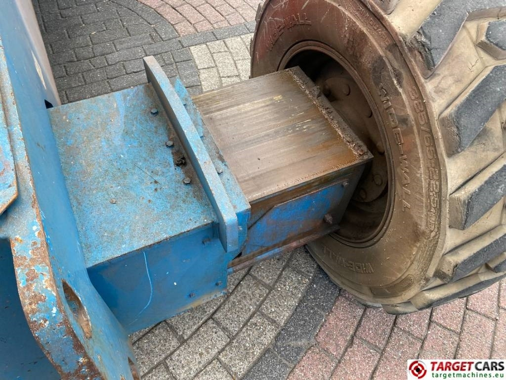 Teleszkópos emelő Genie S-85 Telescopic 4x4 Diesel Boom Work Lift 2790cm: 32 kép.