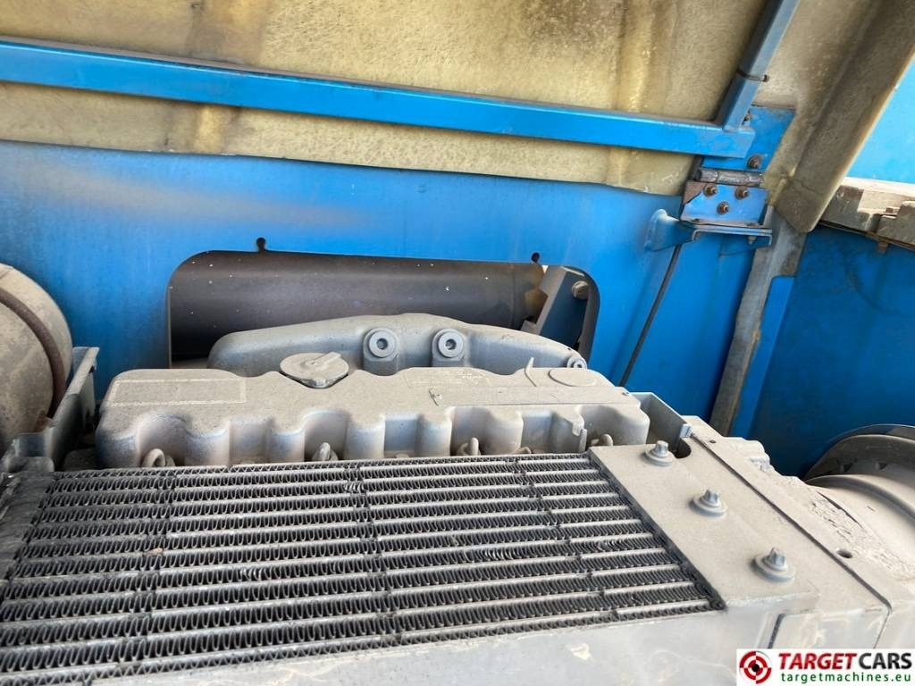 Teleszkópos emelő Genie S-85 Telescopic 4x4 Diesel Boom Work Lift 2790cm: 16 kép.