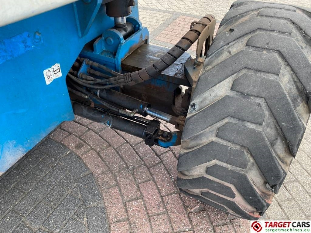 Teleszkópos emelő Genie S-85 Telescopic 4x4 Diesel Boom Work Lift 2790cm: 34 kép.