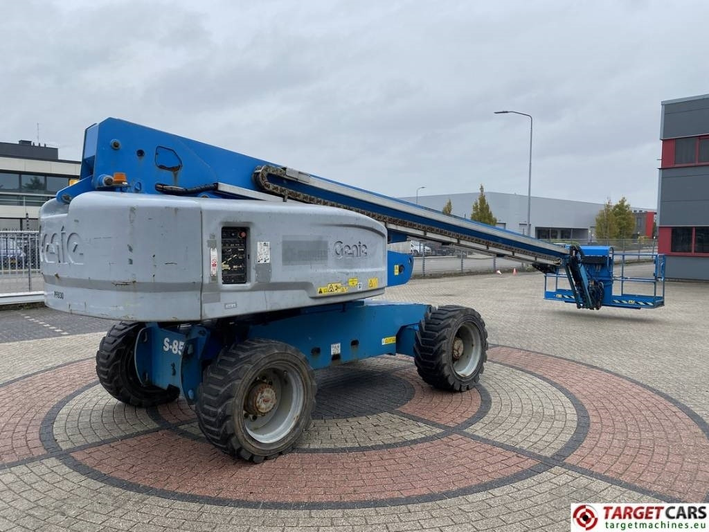 Genie S-85 Telescopic 4x4 Diesel Boom Work Lift 2791cm  - Teleszkópos emelő: 3 kép. Genie S-85 Telescopic 4x4 Diesel Boom Work Lift 2791cm  - Teleszkópos emelő: 3 kép.