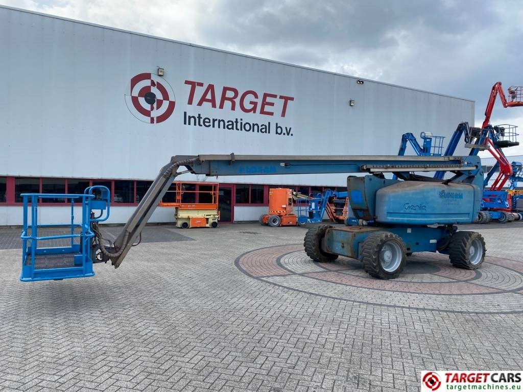 Genie Z-80/60 Articulated 4x4 Diesel Boom Lift 2577cm - Személyemelő: 1 kép. Genie Z-80/60 Articulated 4x4 Diesel Boom Lift 2577cm - Személyemelő: 1 kép.