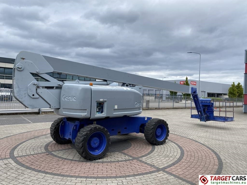 Genie Z-80/60 Articulated 4x4x4 Diesel Boom Lift 2577cm - Személyemelő: 3 kép. Genie Z-80/60 Articulated 4x4x4 Diesel Boom Lift 2577cm - Személyemelő: 3 kép.