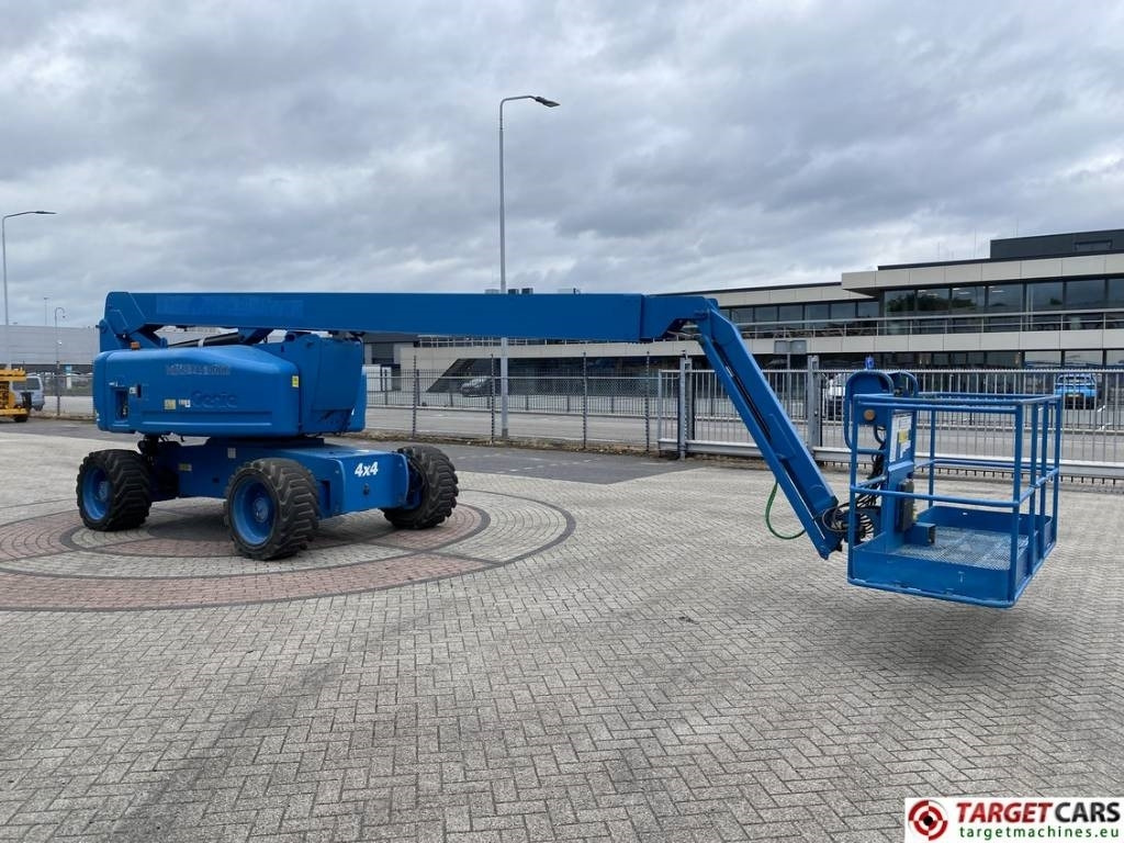 Genie Z-80/60 Articulated 4x4x4 Diesel Boom Lift 2577cm - Személyemelő: 2 kép. Genie Z-80/60 Articulated 4x4x4 Diesel Boom Lift 2577cm - Személyemelő: 2 kép.