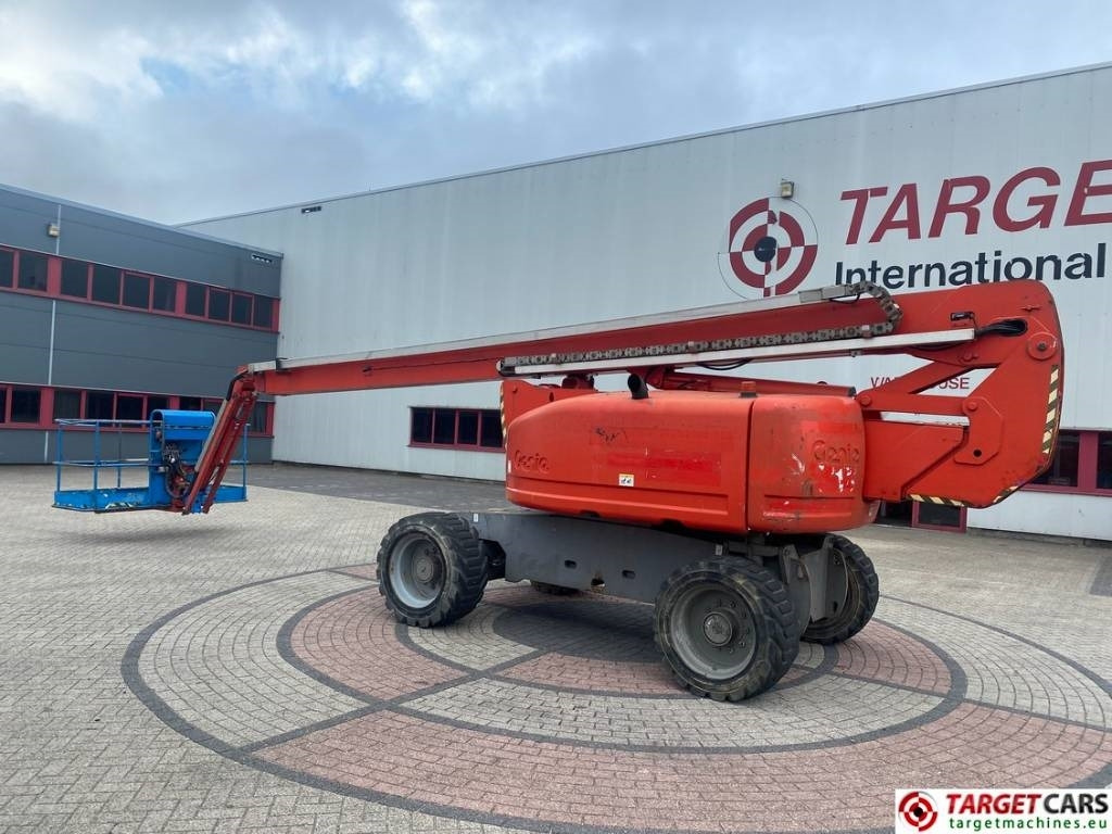 Genie Z-80/60 Articulated 4x4x4 Diesel Boom Lift 2577cm - Személyemelő: 4 kép. Genie Z-80/60 Articulated 4x4x4 Diesel Boom Lift 2577cm - Személyemelő: 4 kép.