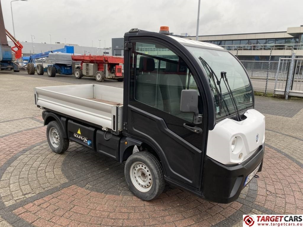 Goupil G4 Electric UTV Open Platform Van - Elektromos kishaszonjármű: 3 kép. Goupil G4 Electric UTV Open Platform Van - Elektromos kishaszonjármű: 3 kép.
