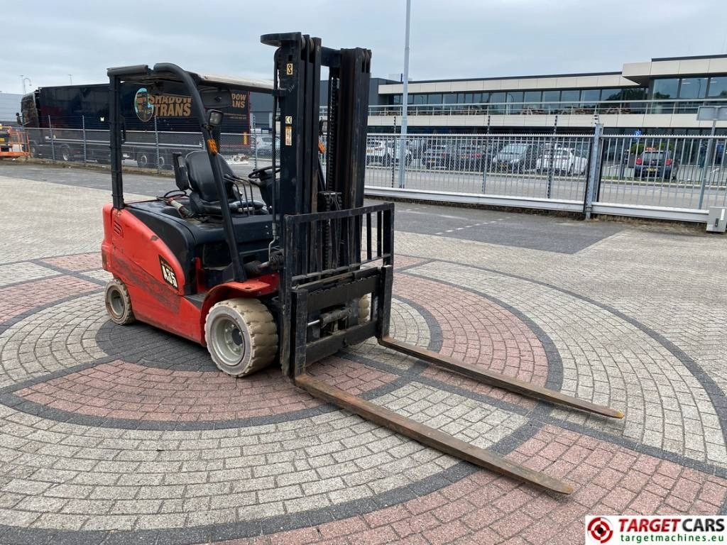 Hangcha CPD35 Electric A35 Forklift Electric 3.5T 480cm - Elektromos targonca: 2 kép. Hangcha CPD35 Electric A35 Forklift Electric 3.5T 480cm - Elektromos targonca: 2 kép.