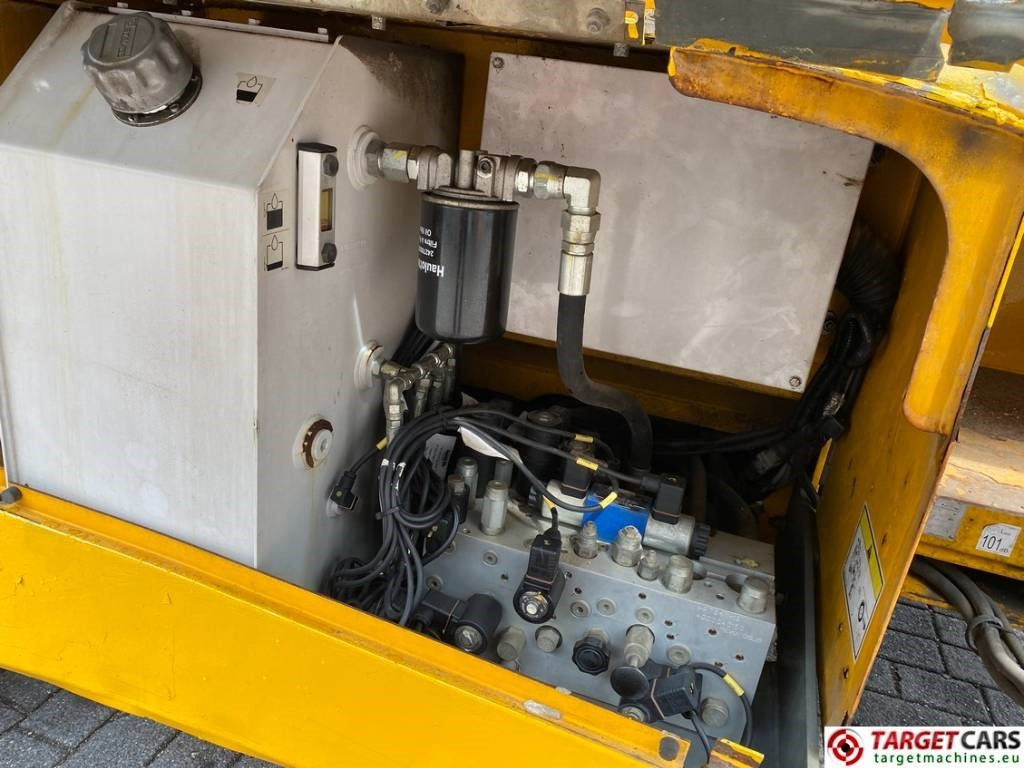Ollós emelő Haulotte Compact 12DX Diesel 4x4 Scissor Work Lift 1206cm: 14 kép.