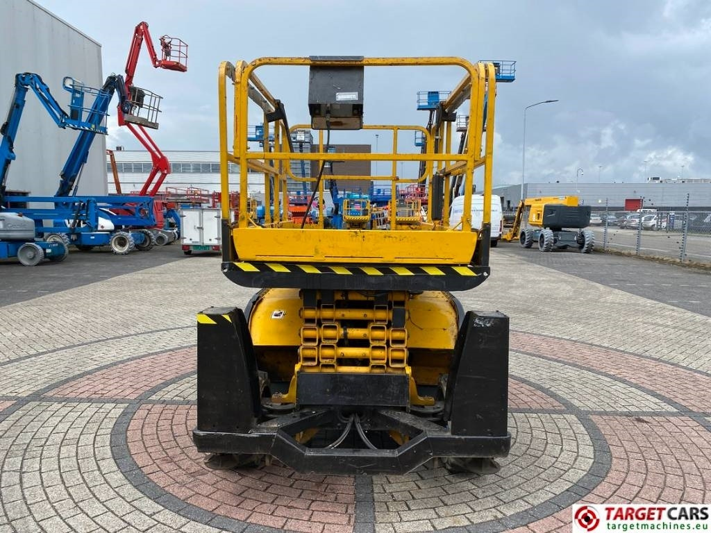 Ollós emelő Haulotte Compact 12DX Diesel 4x4 Scissor Work Lift 1206cm: 30 kép.
