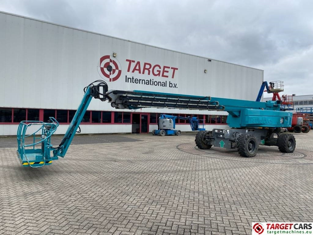 Haulotte H43TPX Telescopic 4x4x4 Diesel Boom Lift 4220cm - Teleszkópos emelő: 1 kép. Haulotte H43TPX Telescopic 4x4x4 Diesel Boom Lift 4220cm - Teleszkópos emelő: 1 kép.