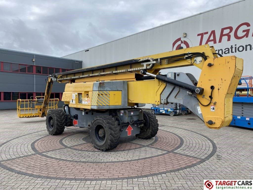 Haulotte HA41PX Articulated 4x4x4 Diesel Boom Work Lift 41M - Személyemelő: 4 kép. Haulotte HA41PX Articulated 4x4x4 Diesel Boom Work Lift 41M - Személyemelő: 4 kép.