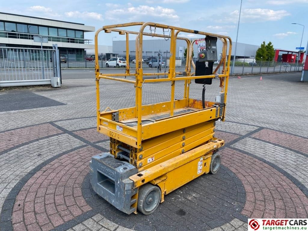 Haulotte Optimum 8 Electric Scissor Work Lift 777cm - Ollós emelő: 3 kép. Haulotte Optimum 8 Electric Scissor Work Lift 777cm - Ollós emelő: 3 kép.