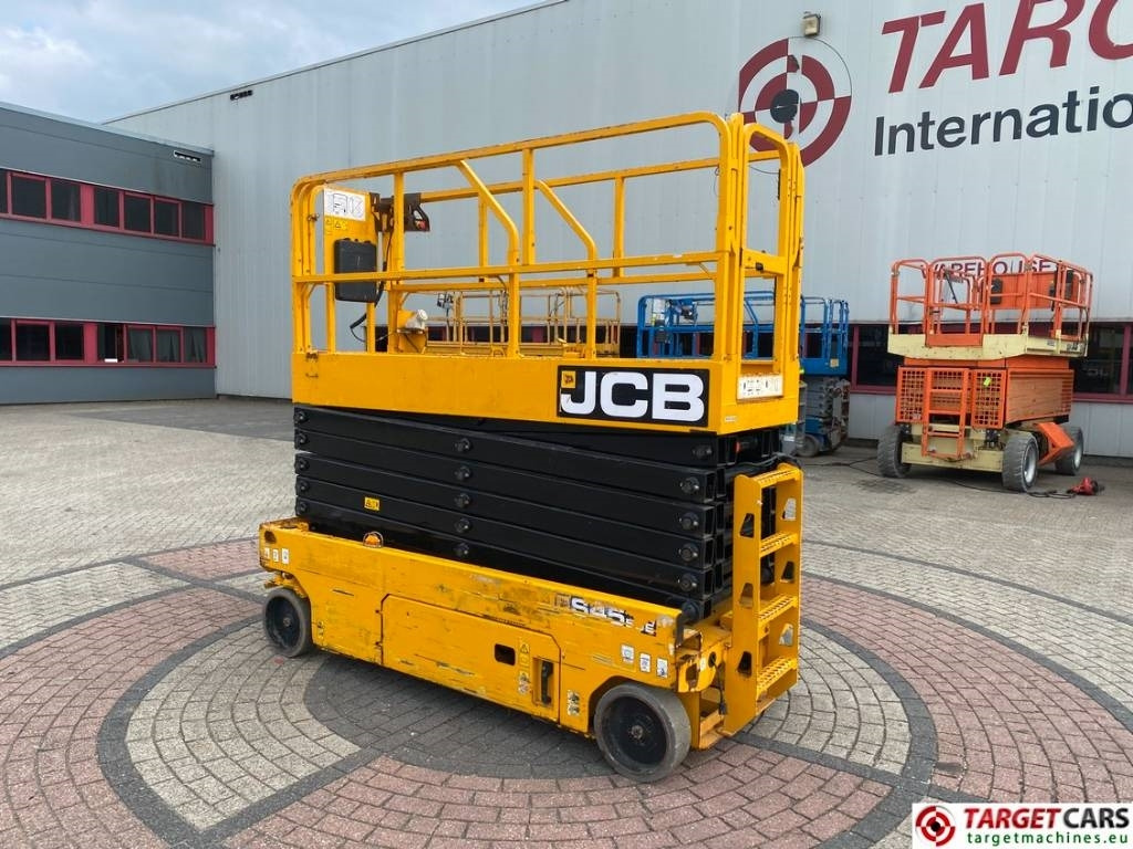 JCB S4550E Electric Scissor Work Lift 1580cm - Ollós emelő: 4 kép. JCB S4550E Electric Scissor Work Lift 1580cm - Ollós emelő: 4 kép.