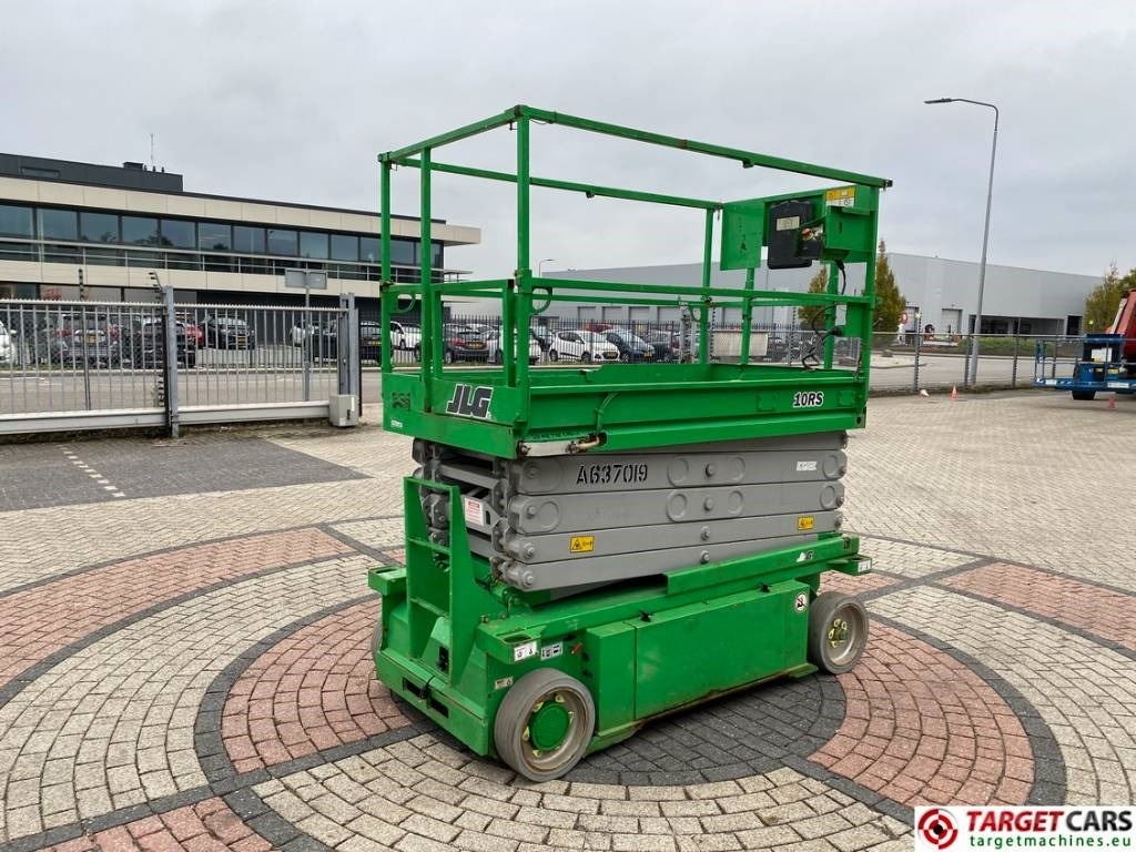 JLG 10RS Electric Scissor Work Lift 1175cm - Ollós emelő: 3 kép. JLG 10RS Electric Scissor Work Lift 1175cm - Ollós emelő: 3 kép.