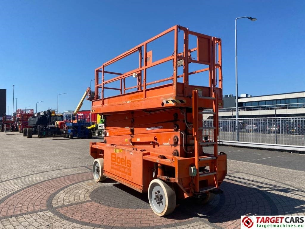 JLG 153-12 Liftlux Electric Scissor Work Lift 1730cm - Ollós emelő: 2 kép. JLG 153-12 Liftlux Electric Scissor Work Lift 1730cm - Ollós emelő: 2 kép.