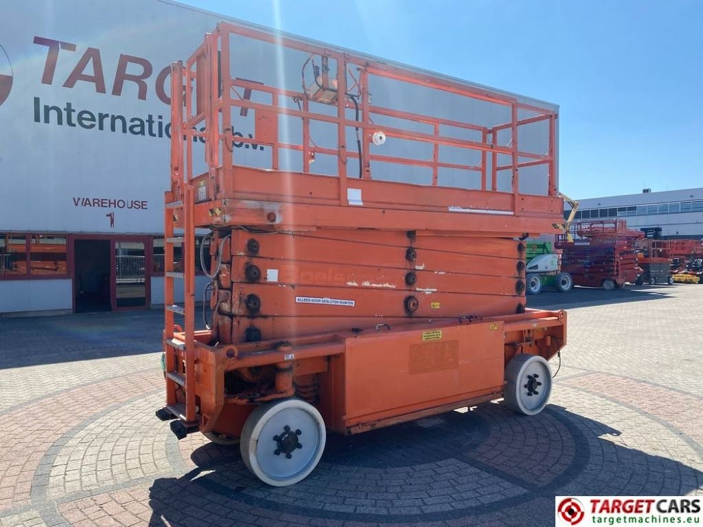 JLG 153-12 Liftlux Electric Scissor Work Lift 1730cm - Ollós emelő: 1 kép. JLG 153-12 Liftlux Electric Scissor Work Lift 1730cm - Ollós emelő: 1 kép.