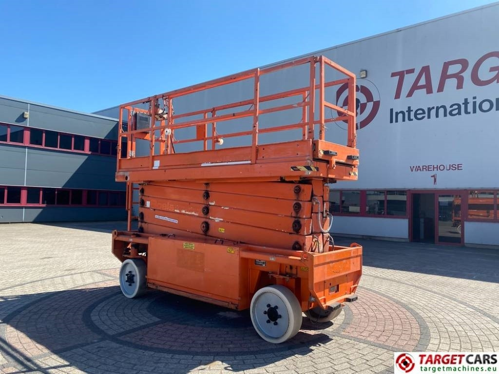 JLG 153-12 Liftlux Electric Scissor Work Lift 1730cm - Ollós emelő: 4 kép. JLG 153-12 Liftlux Electric Scissor Work Lift 1730cm - Ollós emelő: 4 kép.